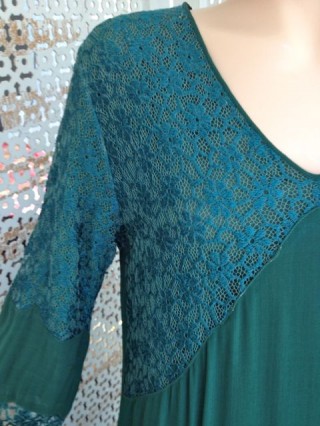 Stunning 1920s dress in a wonderful teal